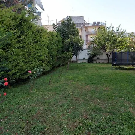 Апартаменты Square