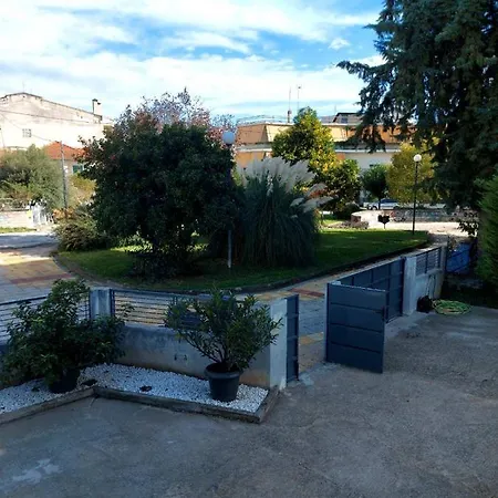 Апартаменты Square